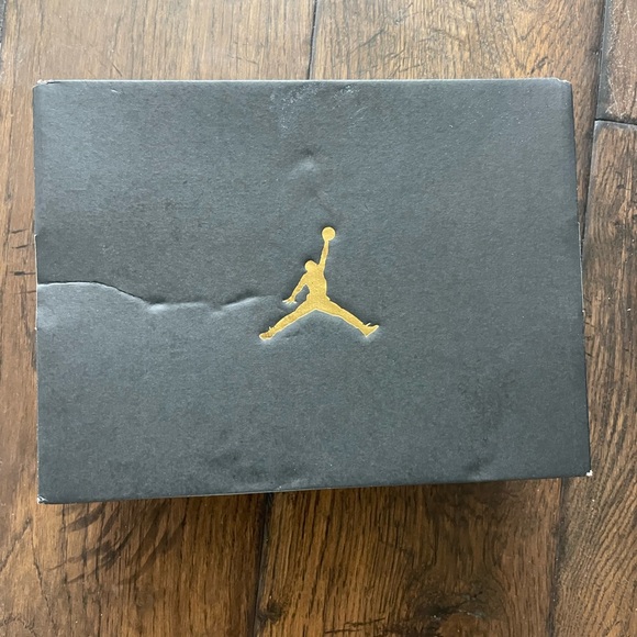 New Nike Air Jordan 1 Mid Wolf Grey Midnight blue Kids Sz 1 Brand New with Box - Picture 13 of 13